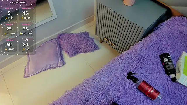 Snapshot of Mia_Valentine_ chatting on February 10, 2026, 8:08 pm Mia Valentine online show from February 10, 2026, 8:08 pm