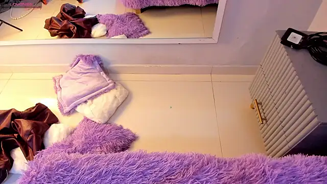 Snapshot of Mia_Valentine_ chatting on March 7, 2026, 7:19 pm Mia Valentine online show from March 7, 2026, 7:19 pm