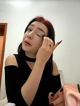 VampyScarlet online show from October 7, 2025, 4:02 am