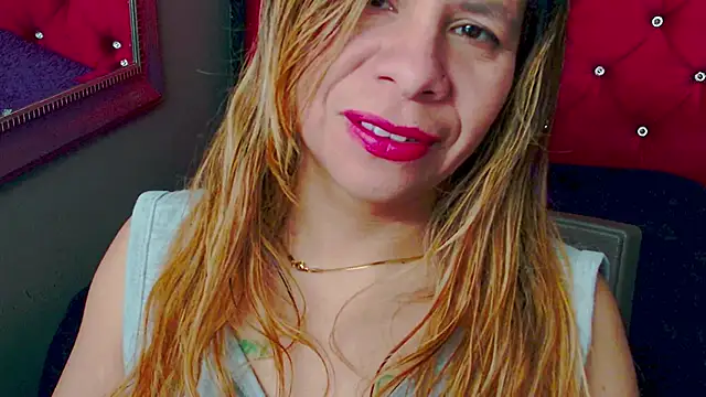 SofiaXDelRio online show from October 14, 2025, 11:11 am