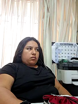 Snapshot of Amapola_blue chatting on December 15, 2025, 8:47 pm Amapola blue online show from December 15, 2025, 8:47 pm