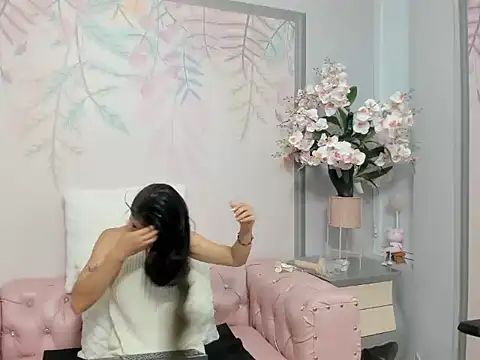 Liasweetie  online show from September 26, 2025, 9:16 am