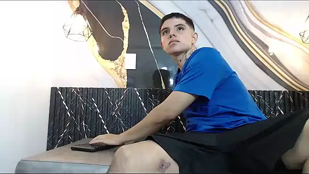 Snapshot of NoahAyala chatting on November 7, 2025, 3:00 am NoahAyala online show from November 7, 2025, 3:00 am