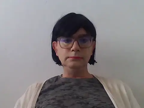 Snapshot of Nady79xxx chatting on November 15, 2025, 9:57 am Nady79xxx online show from November 15, 2025, 9:57 am