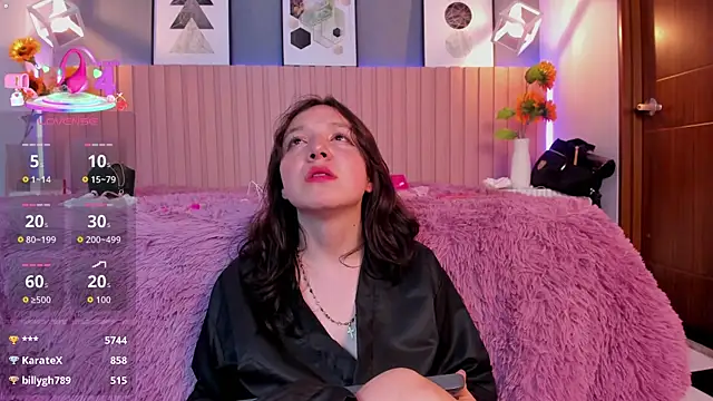 Snapshot of Nina_Ford chatting on November 24, 2025, 7:30 am Nina Ford online show from November 24, 2025, 7:30 am