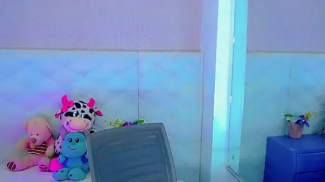 Snapshot of hanna_sweett34 chatting on October 16, 2025, 6:27 pm hanna sweett34 online show from October 16, 2025, 6:27 pm