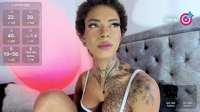 Snapshot of michell_danna chatting on October 11, 2025, 1:28 am michell danna online show from October 11, 2025, 1:28 am