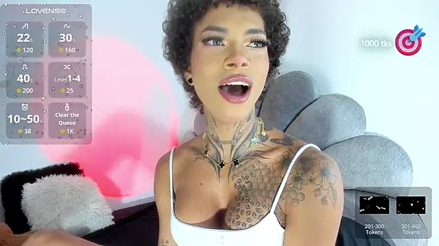 Snapshot of michell_danna chatting on November 17, 2025, 12:14 am michell danna online show from November 17, 2025, 12:14 am