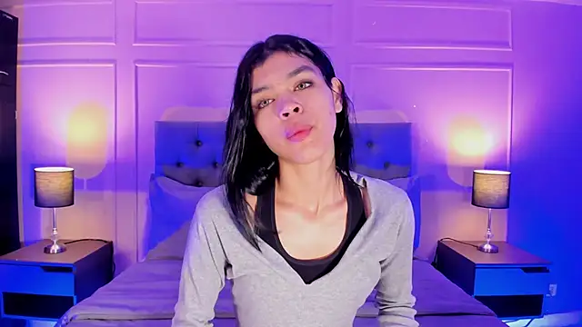 ALICESANDOVAL online show from November 15, 2025, 11:25 am