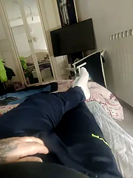 Monellidinasco6 online show from April 13, 2026, 3:38 pm