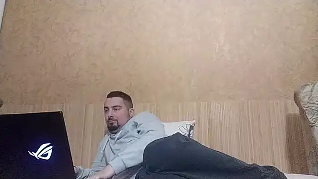 Joseph1Arnold online show from September 18, 2025, 7:39 pm