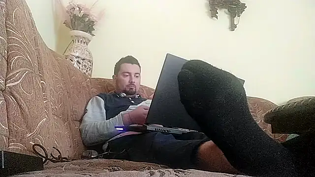 Joseph1Arnold online show from October 16, 2025, 11:29 am