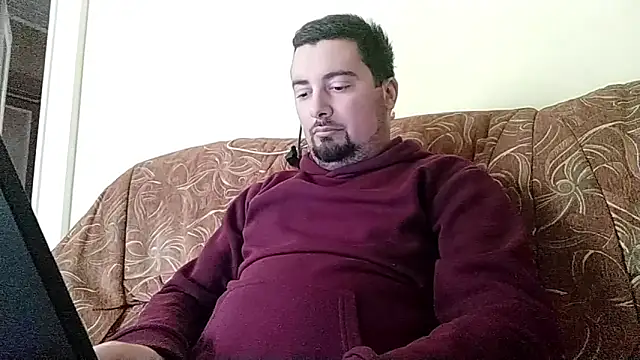 Joseph1Arnold online show from November 4, 2025, 12:53 pm