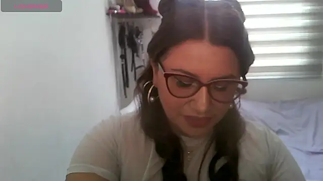 Vesper Vixen online show from October 1, 2025, 2:32 pm