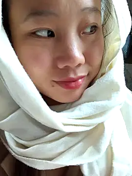 liu-liusexy online show from May 1, 2026, 12:59 am