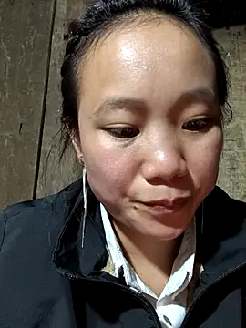 liu-liusexy online show from December 21, 2025, 1:46 pm