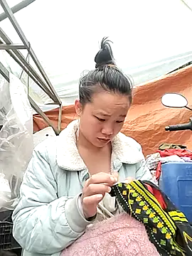 Snapshot of liu-liusexy chatting on March 5, 2026, 3:36 am liu-liusexy online show from March 5, 2026, 3:36 am