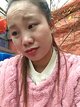 Snapshot of liu-liusexy chatting on February 22, 2026, 3:42 am liu-liusexy online show from February 22, 2026, 3:42 am