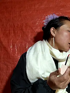 Snapshot of liu-liusexy chatting on November 27, 2025, 2:17 pm liu-liusexy online show from November 27, 2025, 2:17 pm