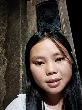 omiu-baby online show from October 16, 2025, 9:12 pm