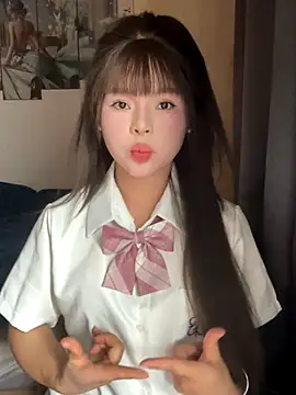 Snapshot of SarahBeii chatting on November 18, 2025, 3:43 am SarahBeii online show from November 18, 2025, 3:43 am