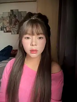 Snapshot of SarahBeii chatting on November 2, 2025, 3:33 am SarahBeii online show from November 2, 2025, 3:33 am