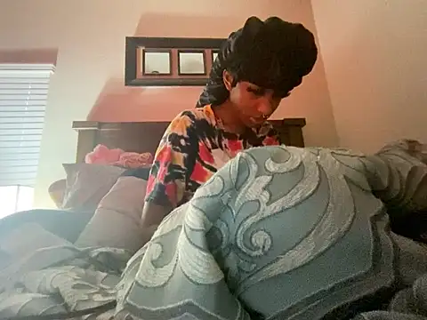Brooke012 online show from April 23, 2026, 6:53 pm