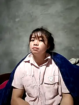 Snapshot of AnHa19 chatting on December 19, 2025, 11:56 am AnHa19 online show from December 19, 2025, 11:56 am