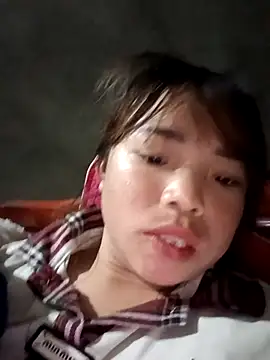 Snapshot of AnHa19 chatting on November 18, 2025, 5:11 am AnHa19 online show from November 18, 2025, 5:11 am