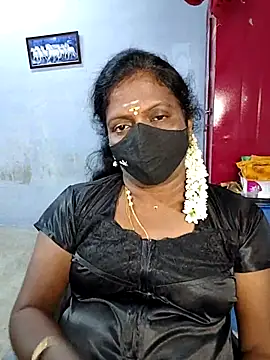 Snapshot of umashreetamil chatting on September 22, 2025, 5:19 pm umashreetamil online show from September 22, 2025, 5:19 pm