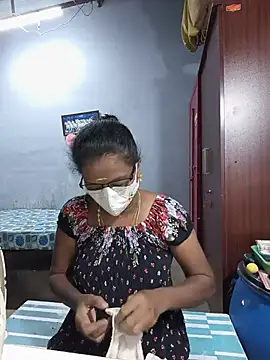 Snapshot of umashreetamil chatting on July 19, 2026, 5:10 pm umashreetamil online show from July 19, 2026, 5:10 pm