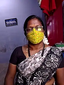 Snapshot of umashreetamil chatting on September 30, 2025, 6:19 am umashreetamil online show from September 30, 2025, 6:19 am