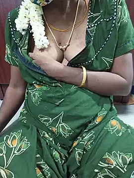Snapshot of umashreetamil chatting on June 28, 2026, 3:13 am umashreetamil online show from June 28, 2026, 3:13 am