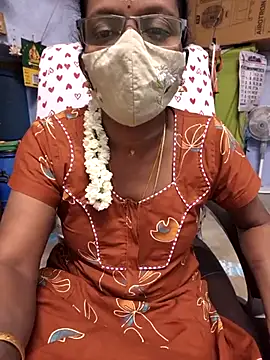 Snapshot of umashreetamil chatting on June 29, 2026, 4:39 pm umashreetamil online show from June 29, 2026, 4:39 pm