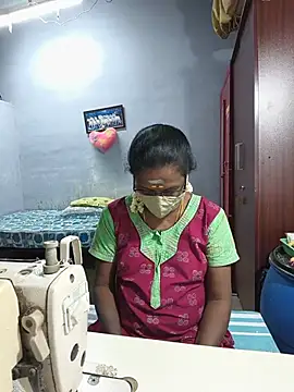 Snapshot of umashreetamil chatting on July 22, 2026, 4:53 pm umashreetamil online show from July 22, 2026, 4:53 pm