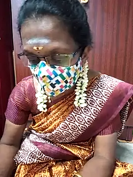 Snapshot of umashreetamil chatting on June 27, 2026, 3:07 pm umashreetamil online show from June 27, 2026, 3:07 pm