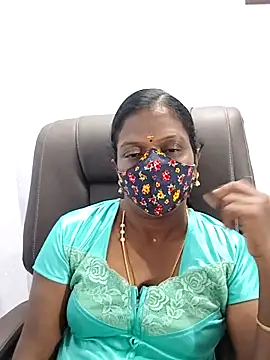 Snapshot of umashreetamil chatting on October 3, 2025, 2:18 pm umashreetamil online show from October 3, 2025, 2:18 pm