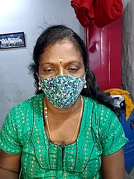 Snapshot of umashreetamil chatting on September 23, 2025, 5:53 pm umashreetamil online show from September 23, 2025, 5:53 pm