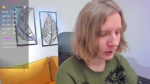 Hailey Foxy online show from December 21, 2025, 9:22 am