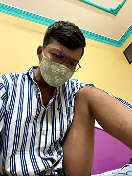 Snapshot of kunwarahuji chatting on November 3, 2025, 8:01 pm kunwarahuji online show from November 3, 2025, 8:01 pm