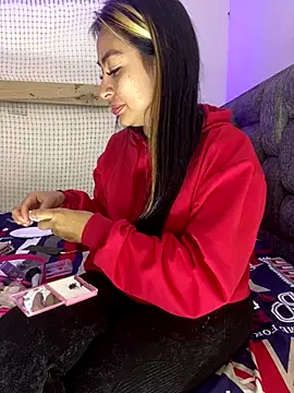 JesicaHorny69 online show from October 1, 2025, 3:16 pm