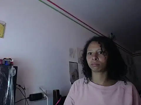 Jade-clever online show from September 23, 2025, 1:18 pm