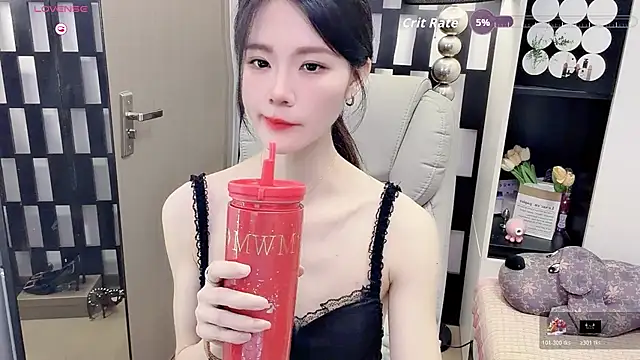 Snapshot of Yueyue-MM chatting on June 4, 2026, 2:38 am Yueyue-MM online show from June 4, 2026, 2:38 am