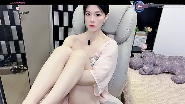 Snapshot of Yueyue-MM chatting on July 14, 2026, 2:00 am Yueyue-MM online show from July 14, 2026, 2:00 am