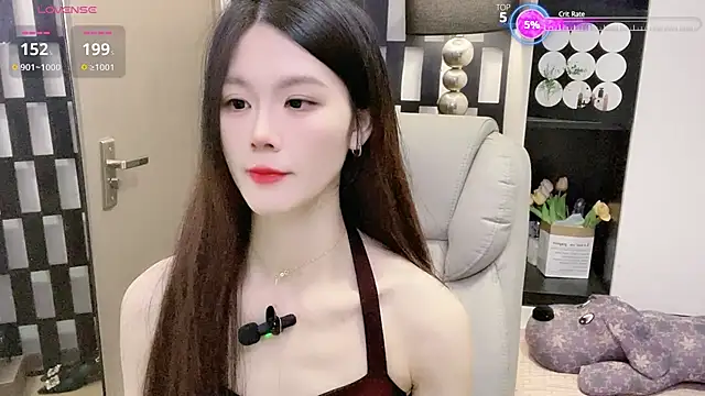 Yueyue-MM online show from February 12, 2026, 1:49 am