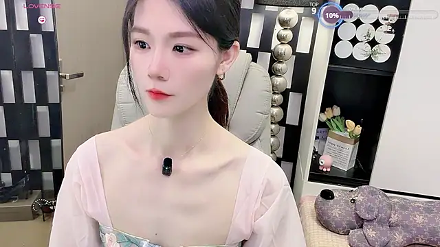 Snapshot of Yueyue-MM chatting on June 19, 2026, 2:06 am Yueyue-MM online show from June 19, 2026, 2:06 am