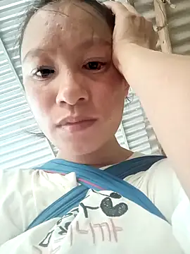 Snapshot of simi-lucy chatting on September 20, 2025, 4:28 am simi-lucy online show from September 20, 2025, 4:28 am