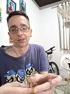 Snapshot of dinho_carioca chatting on October 23, 2025, 7:23 pm dinho carioca online show from October 23, 2025, 7:23 pm