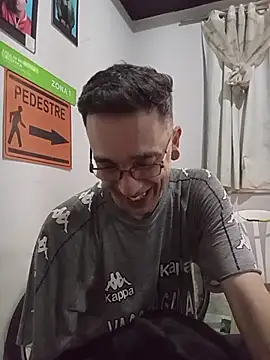 Snapshot of dinho_carioca chatting on November 12, 2025, 1:48 pm dinho carioca online show from November 12, 2025, 1:48 pm