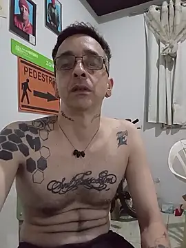 Snapshot of dinho_carioca chatting on November 19, 2025, 8:09 pm dinho carioca online show from November 19, 2025, 8:09 pm